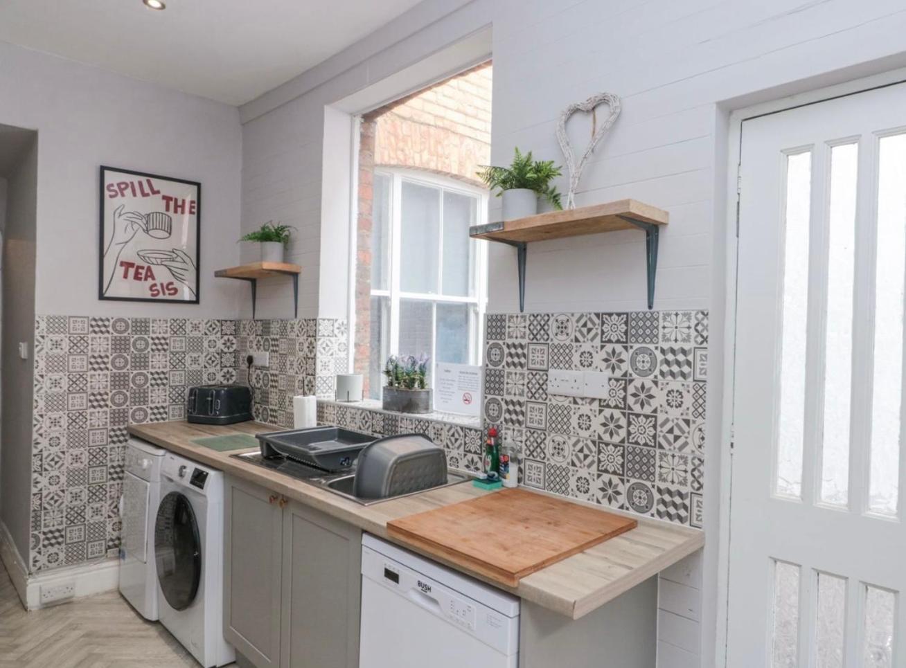 Вилла Westbourne House Скарборо Экстерьер фото